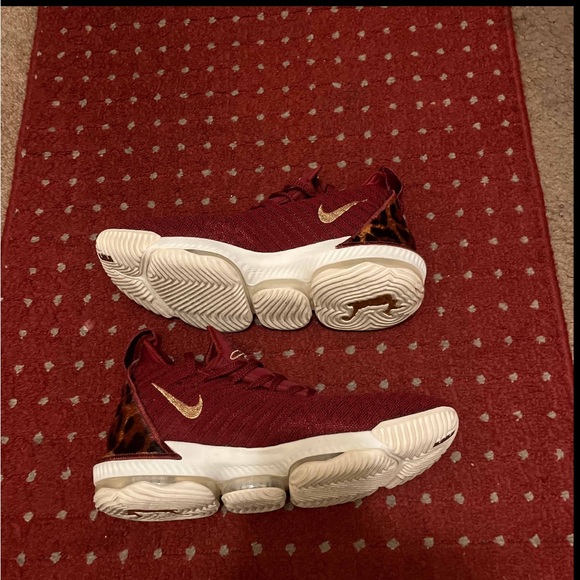 Lebron 16 King Edition Size 12